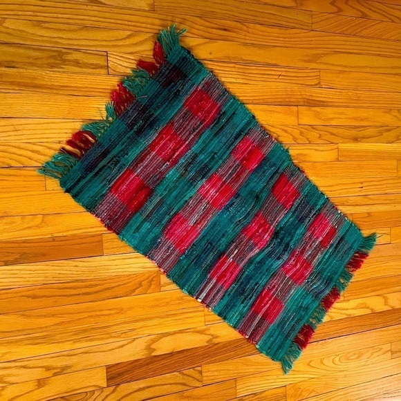 Park B Smith Potpourri Block Red and Green Cotton Rug 20”x40” - Picture 1 of 7